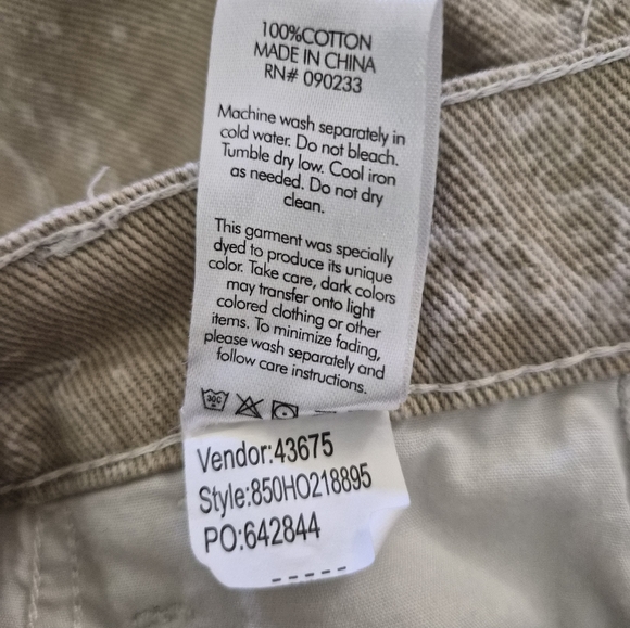 💕PacSun Women’s Baggy Carpenter Pants Size 23 Beige Paisley Print 100% Cotton - Picture 4 of 5